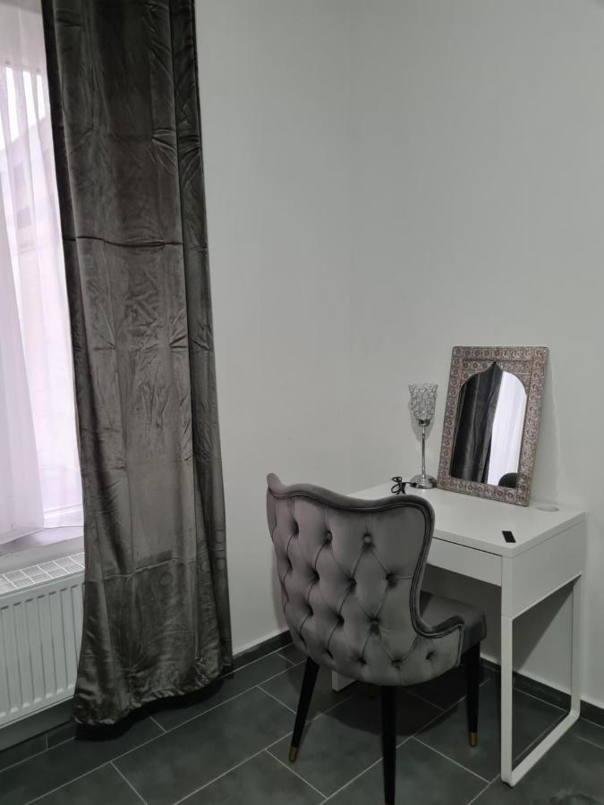 Bruxelles Airport Charleroi H Nouvelle Gerance Apartman Kültér fotó