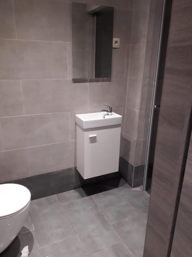 Bruxelles Airport Charleroi H Nouvelle Gerance Apartman Kültér fotó
